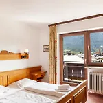 Daire Haus Excelsior 26/27 *